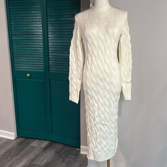 Pretty Little Thing NWT WHITE KNIT MAXI DRESS - small - Picture 5 of 10
